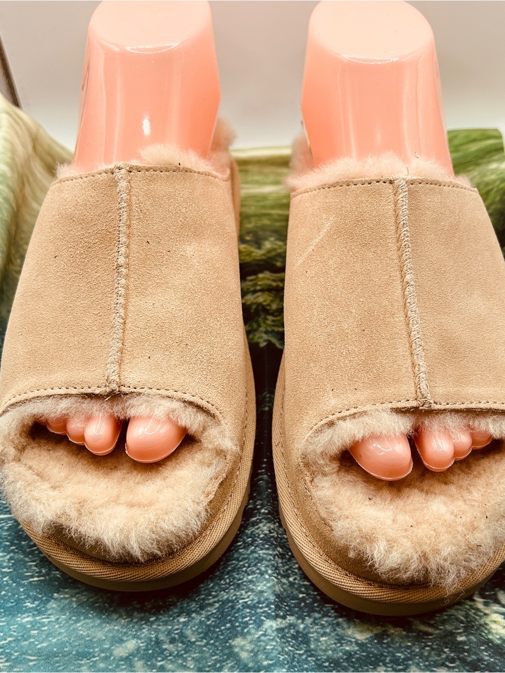 UGG Greenport Slide Suede Platforms Sand Beige - Women's Size 7 New Never Wirn
